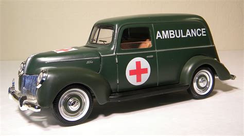 1940 Ford Ambulance Bank (Golden Wheels) 1/18th scale diec… | Flickr