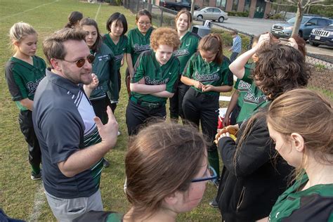 After 16 Years, Murray Retires as V. Softball Head Coach – The Gator