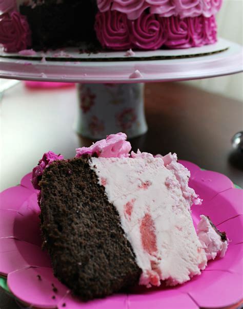 Baskin-Robbins Pink Rosette Ice Cream Cake for Mother's Day - The Shirley Journey