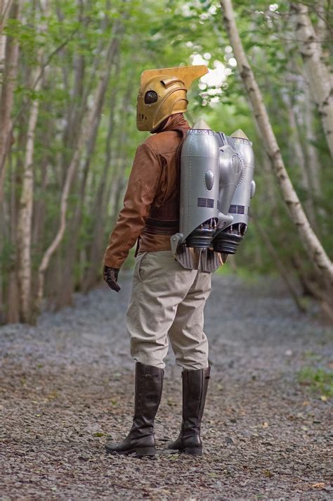 Rocketeer Cosplay – Telegraph