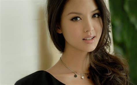 WORLD OF MODELS: ZHANG ZILIN