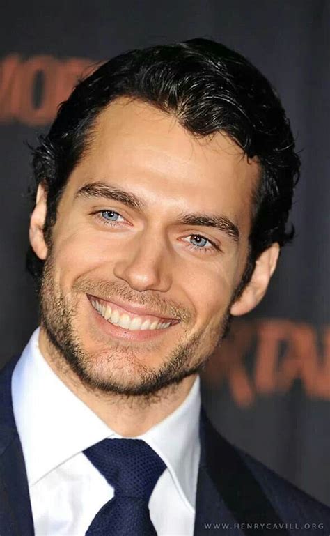 Love that smile♥ | Henry cavill, Actors, Good looking men