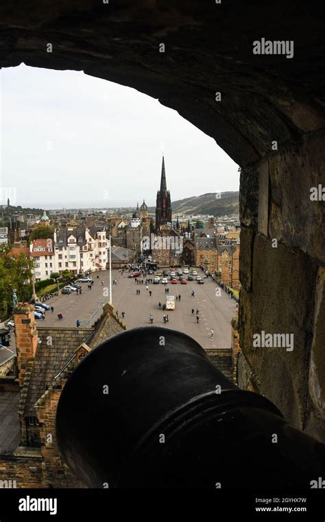 Edinburgh Castle and Grounds Stock Photo - Alamy