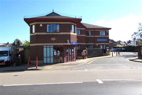 St Thomas Health Centre, Exeter © Jaggery cc-by-sa/2.0 :: Geograph Britain and Ireland