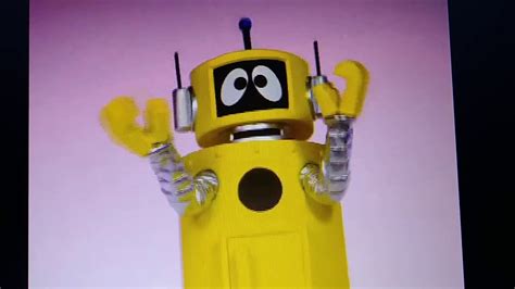 Yo Gabba Gabba Plex The Yellow Robot Mascot | ubicaciondepersonas.cdmx.gob.mx