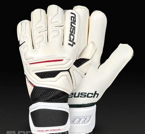 Reusch M1 mega grip white | Goalkeeper gloves, Goalie gloves, Keeper gloves