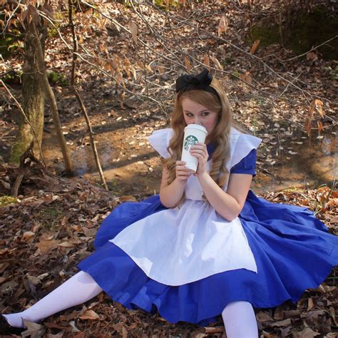 [Self] “It’s always tea time” -Alice in Wonderland : cosplay