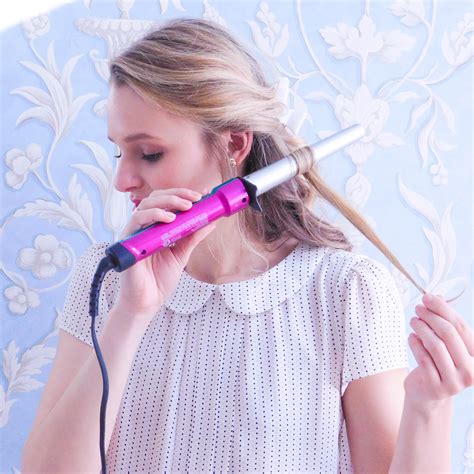 The Lilac Press | How to Use a Curling Wand