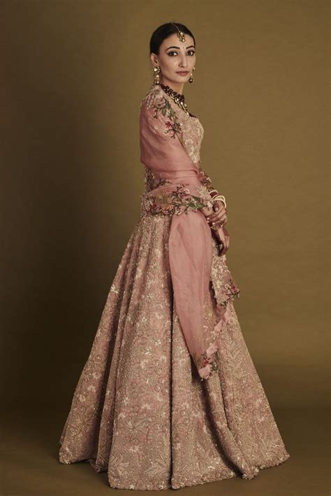 An Elegant Mumbai Wedding With The Most Offbeat Bridal Outfits! Pink Bridal, Bridal Wear, Bridal ...