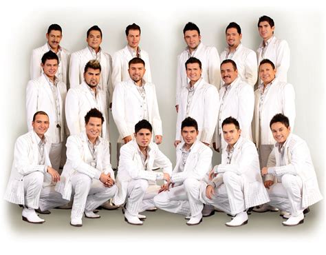 NOTICIAS Y EFEMERIDES MUSICALES Y DEL CINE: NUEVAMENTE LA BANDA EL RECODO LIDERA LOS LISTADOS ...