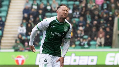 Aiden McGeady: Hibernian winger suffers season-ending injury | Football News | Sky Sports