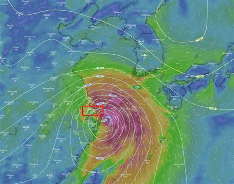 More on Typhoon Chanthu hitting Shanghai - some port operations suspended