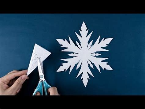 Paper Snowflakes - YouTube | Paper snowflakes diy, Paper snowflakes, Paper snowflakes easy