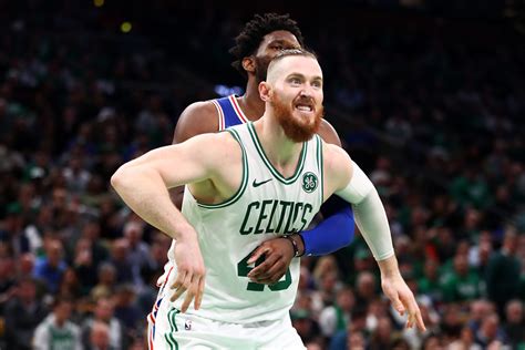 Boston Celtics: The short-term impact Aron Baynes' injury