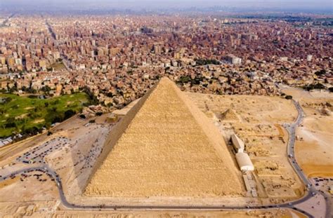 Giza Pyramids Planets