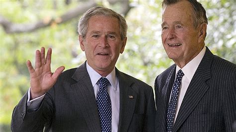 George W Bush writing biography of his father, Bush 41 — RT USA News