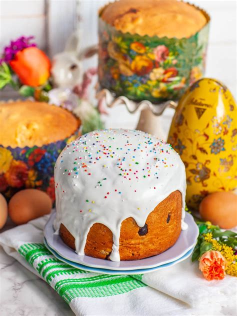 Ukrainian Easter Bread - Kulich (video) - Tatyanas Everyday Food