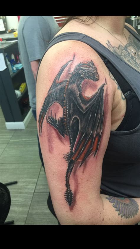 Drogon tattoo GOT | Dragon tattoos for men, Dragon tattoo for women, Dragon tattoo shoulder