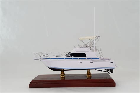 SD Model Makers > Custom Power Boat Models > Bertram