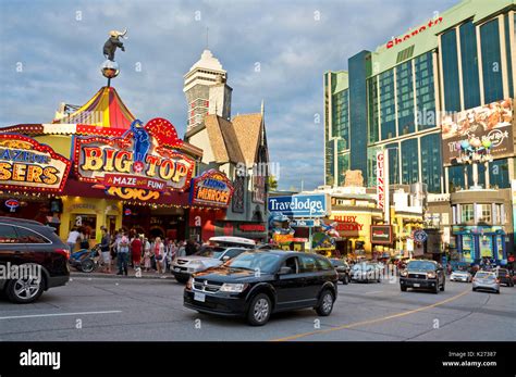 Tourist attractions on Clifton Hill, Niagara Falls, Ontario, Canada ...