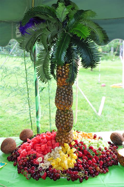 Palm tree 1 | Pineapple palm tree, Fruit display, Fruit party