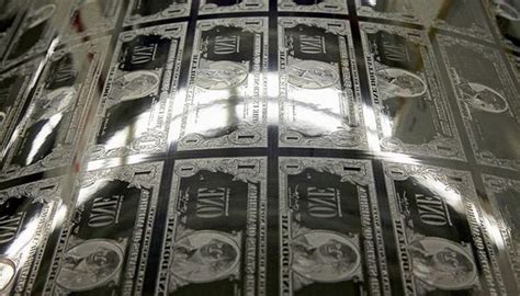 An Inside Look At How American Currency Is Printed (16 pics)