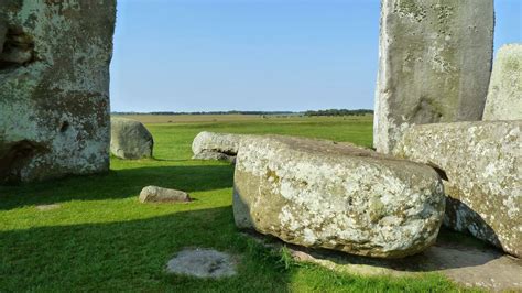 Stonehenge: New study suggests historic monument's Altar Stone may not be Welsh as previously ...