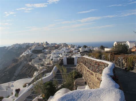 Hiking from Fira to Oia in Santorini - 2018 Guide to Walk from Fira to Oia