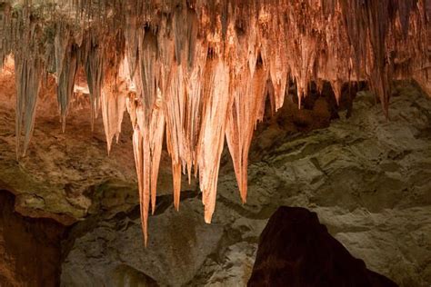 Pálvölgyi cseppkőbarlang http://lobu.hu/palvolgy.html | Capital of hungary, Image, Stalactite