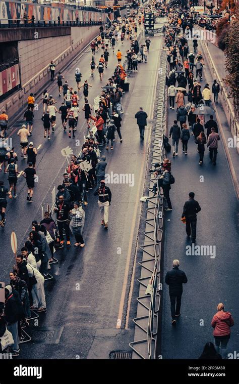 London Marathon 2023 Stock Photo - Alamy