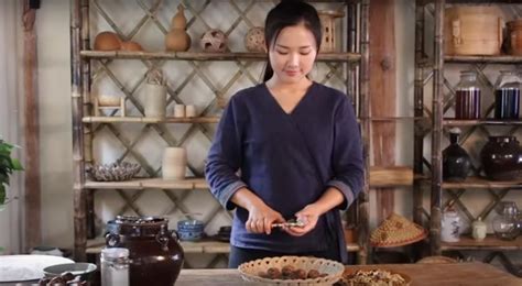 Dianxi Xiaoge’s Traditional Chinese Cooking is Mesmerising | Chinese cooking, Cooking, Cooking ...