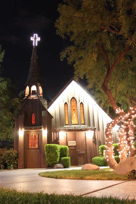 Little Church of the West | Quiet night at a popular Vegas w… | Flickr