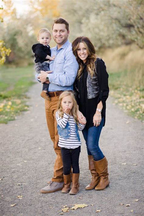 Fall Family Photos Clothing Ideas