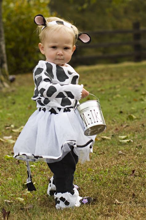 Die besten 25+ Cow halloween costume Ideen auf Pinterest | Kleinkind kostüme, Cowgirl ...