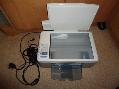 HP DESKJET F380 PRINTER (Scanner/printer & copier) BARGAIN £5 Sedgley, Wolverhampton