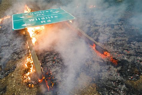 The Woolsey Fire Has Burned 70,000 Acres, 2 Deaths Linked To Fire | LAist