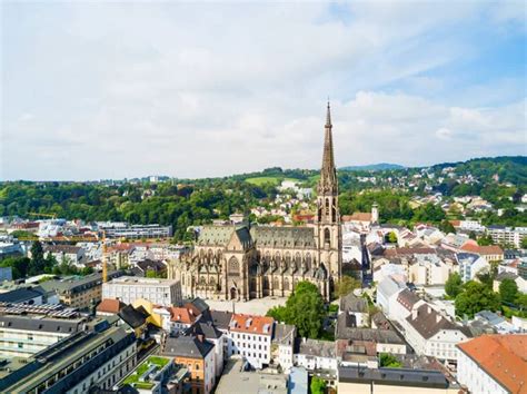 Linz New Cathedral, Austria — Stock Photo © saiko3p #165183328