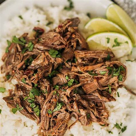 Slow cooker chipotle barbacoa recipe - copycat chipotle barbacoa