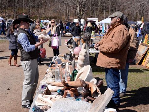 Popular flea market reopens in New Milford this weekend - CTInsider.com