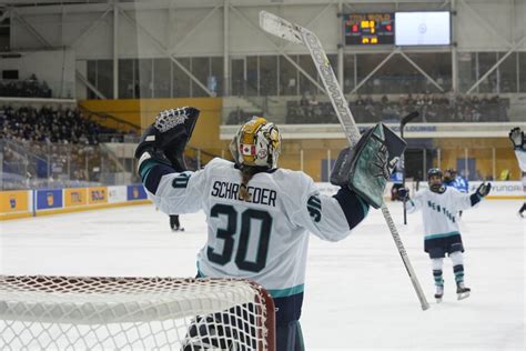 Minnesota drops first PWHL game to New York in overtime - The Rink Live ...