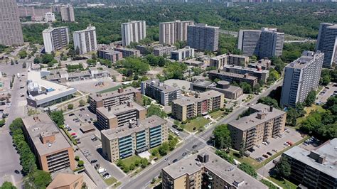 Why Toronto’s Thorncliffe Park was vulnerable to COVID-19