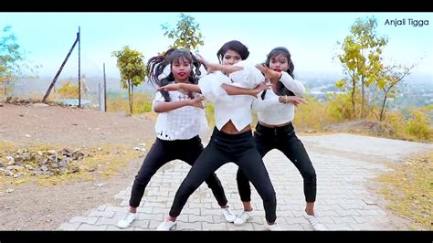 Super Dance three girls on songs Dil to pagal pagal hai... - YouTube