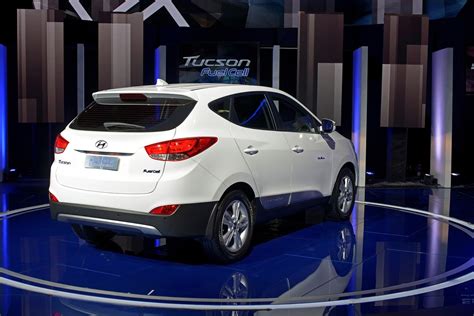 First 2015 Hyundai Tucson Fuel Cell Delivered to U.S. Customer | Carscoops