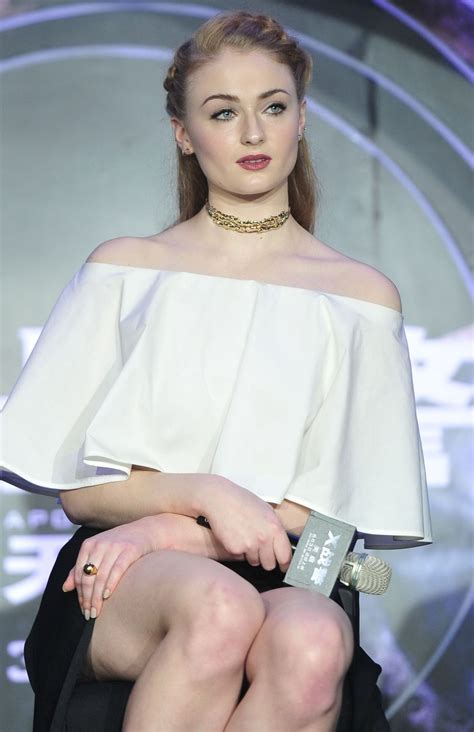 Sophie Turner Latest Photos - Page 21 of 33 - CelebMafia