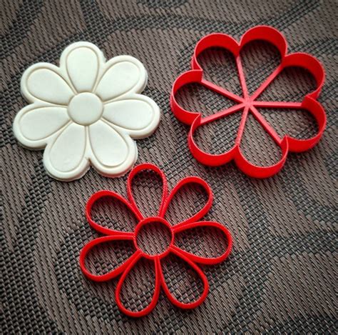 DAISY COOKIE CUTTER Floral Fondant Cutter Daisy Mold Baking | Etsy