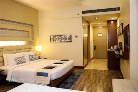 RADISSON BLU HOTEL GREATER NOIDA - Hotel Reviews, Photos, Rate ...