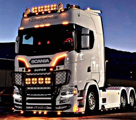 Scania - Tobias Dekine