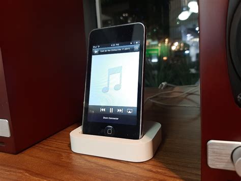 Apple Iphone/Ipod Docking Station, Audio, Portable Audio Accessories on ...