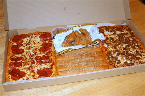 MIH Product Reviews & Giveaways: The Big Dinner Box from Pizza Hut Review