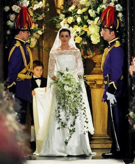 Anne Hathaway Princess Diaries Wedding Dress